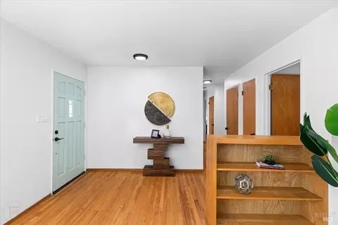 Entry Way - 193 Jensen Ln, Windsor, CA 95492 photo 3 of 6