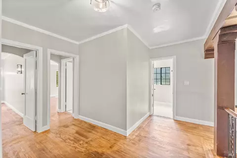 Entry Way - 290 E B St, Dixon, CA 95620 photo 9 of 10