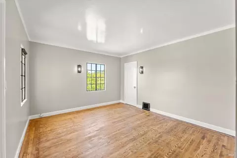 Bedroom - 290 E B St, Dixon, CA 95620 photo 1 of 5