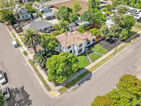 View/Area - 290 E B St, Dixon, CA 95620 photo 3 of 6