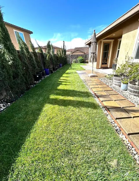 635 W Cherry St, Dixon, CA 95620 photo 39