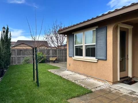 635 W Cherry St, Dixon, CA 95620 photo 43