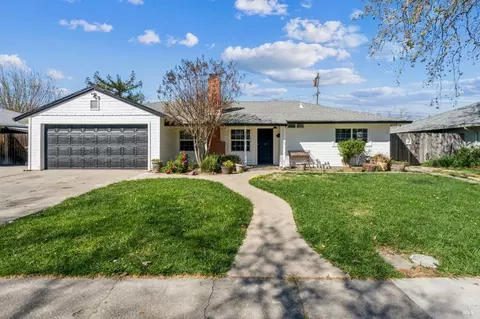 708 Utah St, Fairfield, CA 94533 photo 1