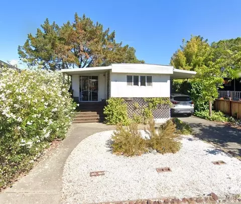 31 Yosemite Rd, San Rafael, CA 94903