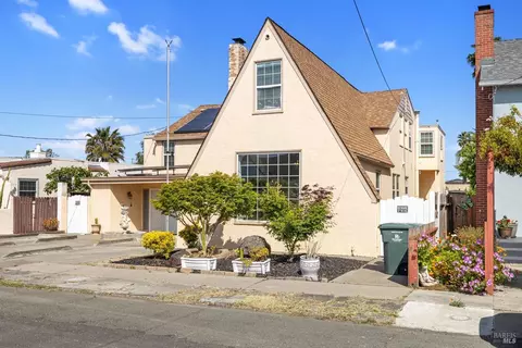 1416 Gordon St, Vallejo, CA 94590 photo 3