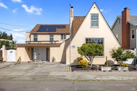 1416 Gordon St, Vallejo, CA 94590 photo 2