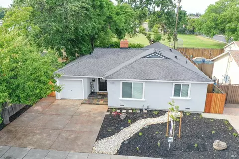 122 Laurel St, Vacaville, CA 95688 photo 1