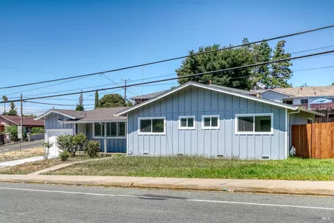Exterior - 1004 Fulton Ave, Vallejo, CA 94591 photo 4 of 18