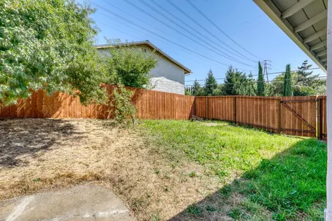 Exterior - 1004 Fulton Ave, Vallejo, CA 94591 photo 18 of 18