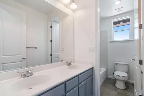 Bath - 6638 Solitude Ct, Vallejo, CA 94591 photo 1 of 6