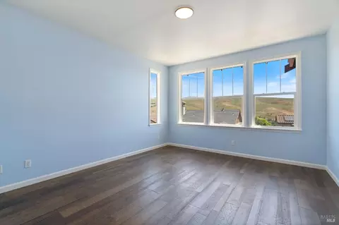 Bedroom - 6638 Solitude Ct, Vallejo, CA 94591 photo 6 of 7