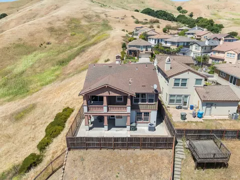 View/Area - 6638 Solitude Ct, Vallejo, CA 94591 photo 4 of 11