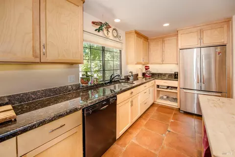 Kitchen - 8621 Olive School Ln, Winters, CA 95694 photo 5 of 6