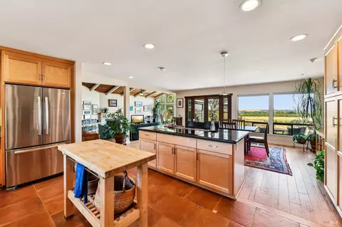 Kitchen - 8621 Olive School Ln, Winters, CA 95694 photo 3 of 6