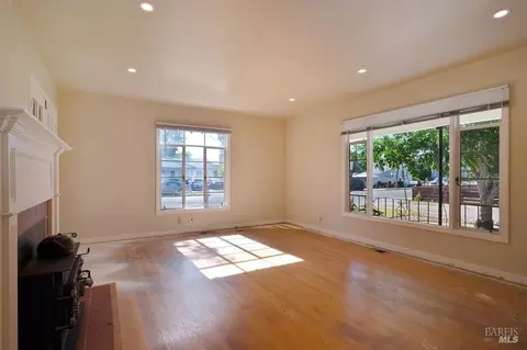 Living - 151 S Third St, Dixon, CA 95620 photo 2 of 5