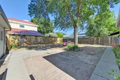 Exterior - 151 S Third St, Dixon, CA 95620 photo 11 of 12