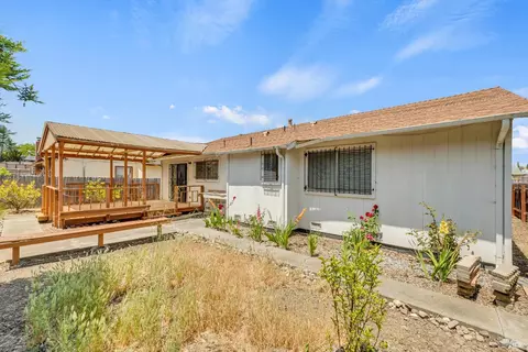 Exterior - 236 Evelyn Cir, Vallejo, CA 94589 photo 5 of 5