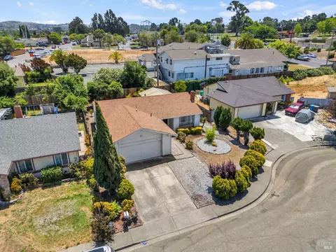View/Area - 236 Evelyn Cir, Vallejo, CA 94589 photo 2 of 3