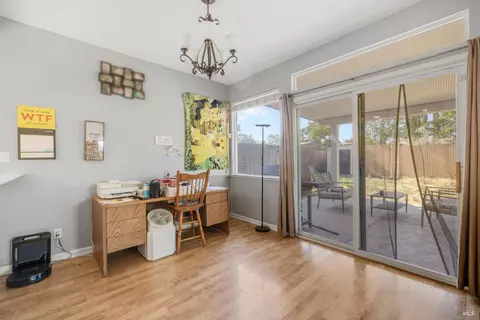565 Edenderry Dr, Vacaville, CA 95688 photo 17