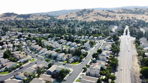 565 Edenderry Dr, Vacaville, CA 95688 photo 45