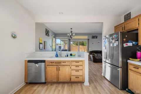 565 Edenderry Dr, Vacaville, CA 95688 photo 16