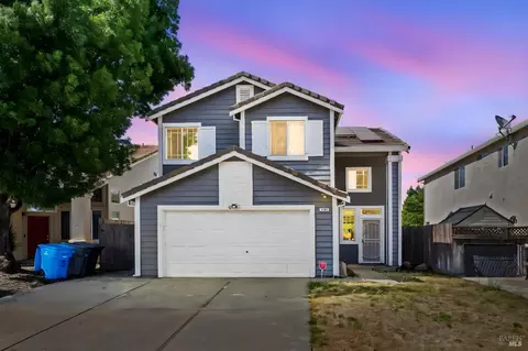 565 Edenderry Dr, Vacaville, CA 95688 photo 2