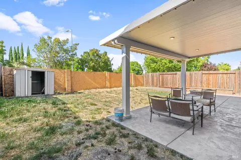 565 Edenderry Dr, Vacaville, CA 95688 photo 36