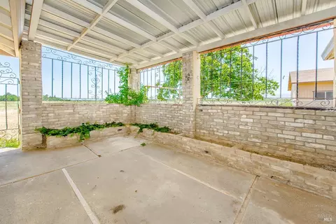 Exterior - 8901 Boyce Rd, Winters, CA 95694 photo 4 of 16
