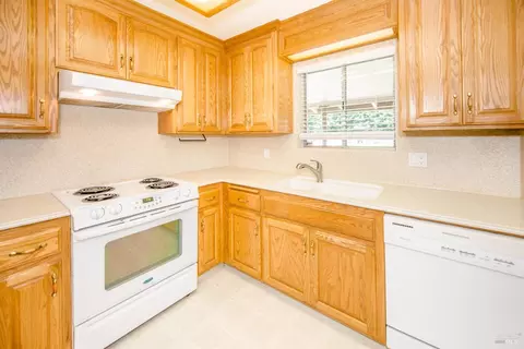 Kitchen - 8901 Boyce Rd, Winters, CA 95694 photo 1 of 4