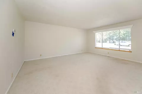 Living - 8901 Boyce Rd, Winters, CA 95694 photo 2 of 9