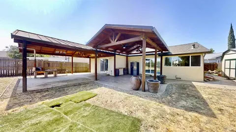 Exterior - 2144 Still Ct, Fairfield, CA 94533 photo 15 of 19