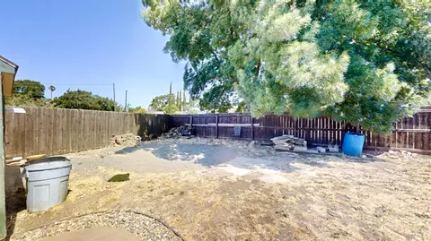 Exterior - 2144 Still Ct, Fairfield, CA 94533 photo 6 of 19