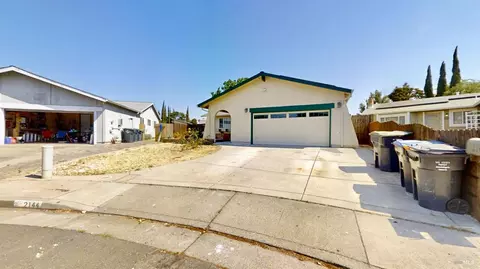 Exterior - 2144 Still Ct, Fairfield, CA 94533 photo 3 of 19