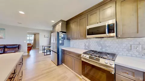 Kitchen - 2144 Still Ct, Fairfield, CA 94533 photo 5 of 6