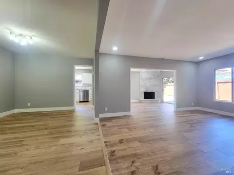 2207 Cunningham Dr, Fairfield, CA 94533 photo 4