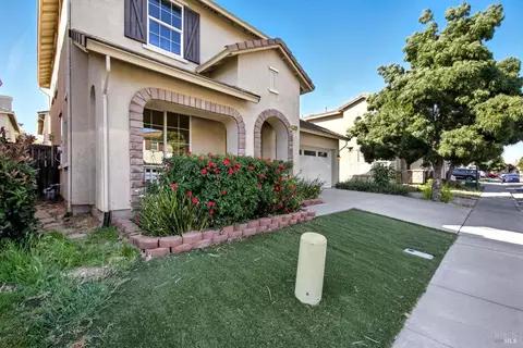 2398 White Dr, Fairfield, CA 94533 photo 3