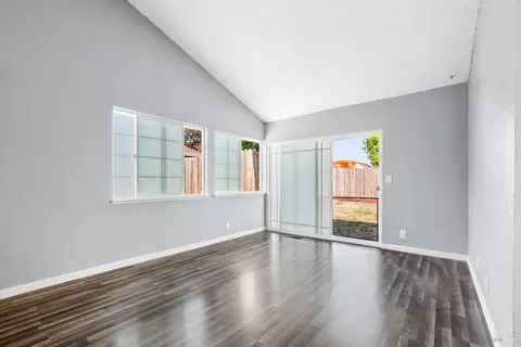 Living - 793 Springfield, Vallejo, CA 94589 photo 6 of 10
