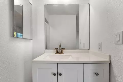 Bath - 793 Springfield, Vallejo, CA 94589 photo 2 of 2