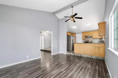 Living - 793 Springfield, Vallejo, CA 94589 photo 8 of 10