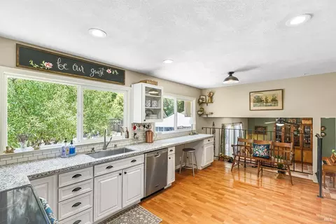 Kitchen - 348 Evergreen Dr, Vacaville, CA 95688 photo 3 of 4