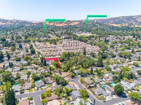 View/Area - 348 Evergreen Dr, Vacaville, CA 95688 photo 2 of 4