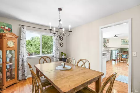 Dining - 348 Evergreen Dr, Vacaville, CA 95688 photo 3 of 3