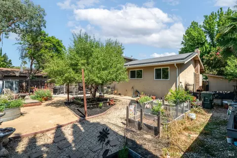Exterior - 348 Evergreen Dr, Vacaville, CA 95688 photo 12 of 16