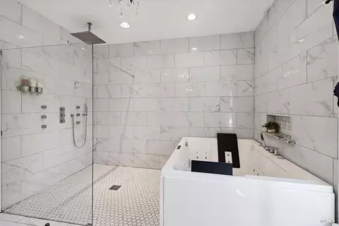 Bath - 9192 Boyce Rd, Winters, CA 95694 photo 4 of 6