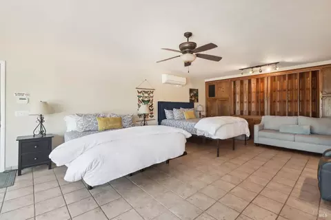 Bedroom - 9192 Boyce Rd, Winters, CA 95694 photo 3 of 5
