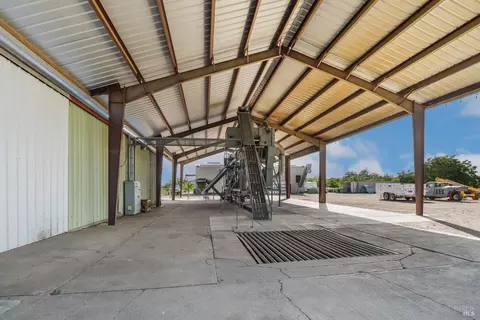 Exterior - 9192 Boyce Rd, Winters, CA 95694 photo 25 of 28