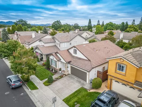 View/Area - 1266 Eagle Dr, Windsor, CA 95492 photo 3 of 19