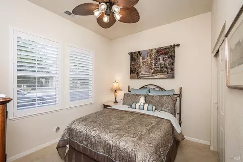 Bedroom - 1266 Eagle Dr, Windsor, CA 95492 photo 4 of 5