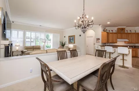 Dining - 1266 Eagle Dr, Windsor, CA 95492 photo 5 of 5