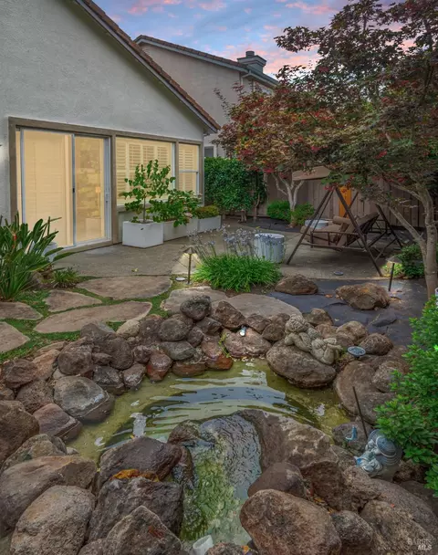 Exterior - 1266 Eagle Dr, Windsor, CA 95492 photo 5 of 21